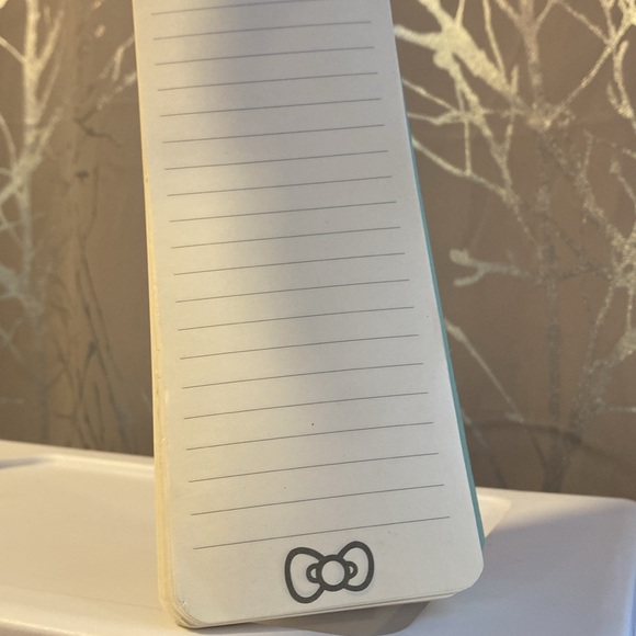 BNWT Hello Kitty Ice Cream Hearts Reporter's List Pad - Picture 5 of 6